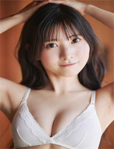 9877美女被虐吸奶-第一次性生活视频