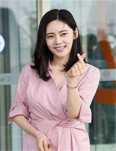 调教美丽的白丝袜麻麻视频-小龙女只感觉那只巨大的火龙枪1