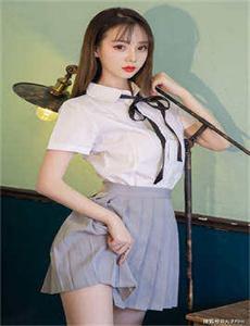 femjoy少女中国-一边伸舌头一边快速喘气图片
